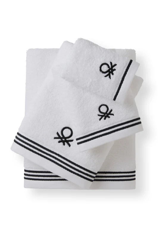 סדרת Classic Benetton , מגבות חלקות עם רקמת לוגו אלגנטית - לבן