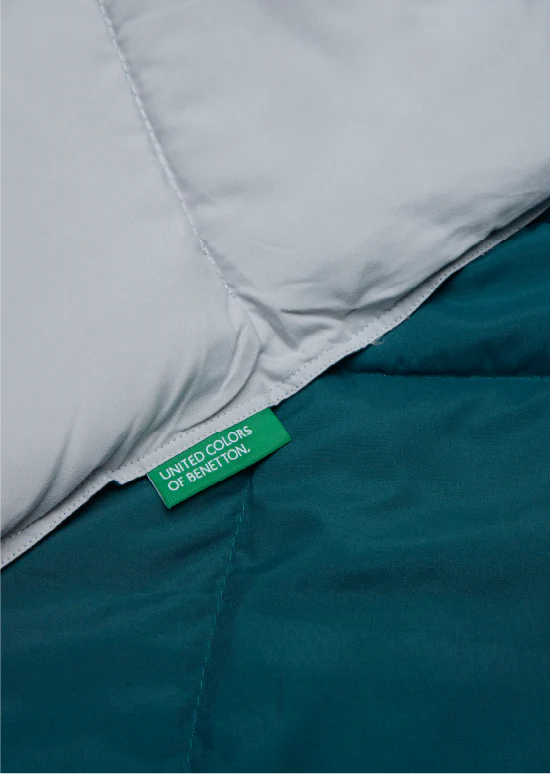 שמיכת מעבר דו־צדדית Benetton - ירוק ואפור - Image 3